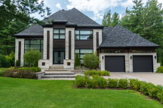 Private Estate Magnificent Views